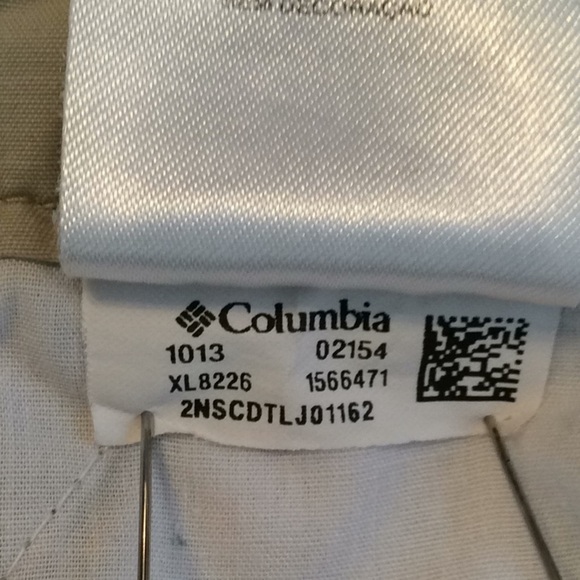 𝅺Columbia Short Hiking Pants, Size 12, Light Tan. - Picture 5 of 5